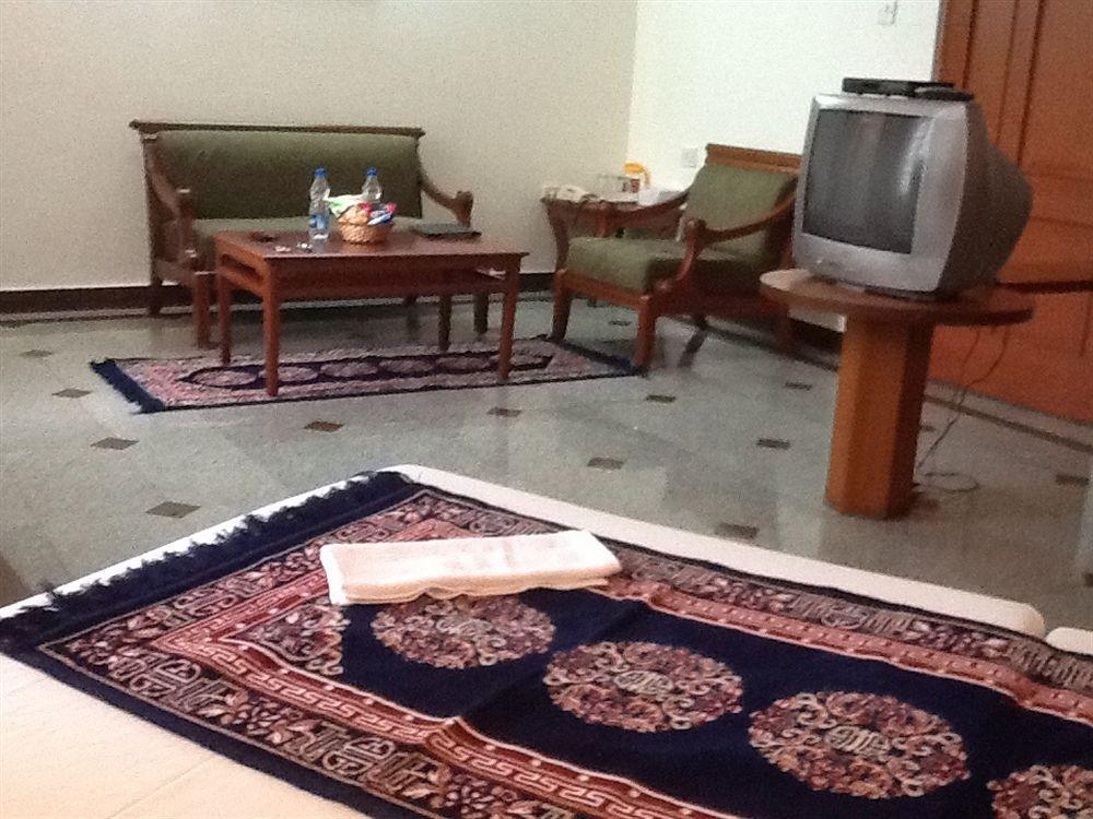 Hotel Kanishka Phg Bangalore Eksteriør billede