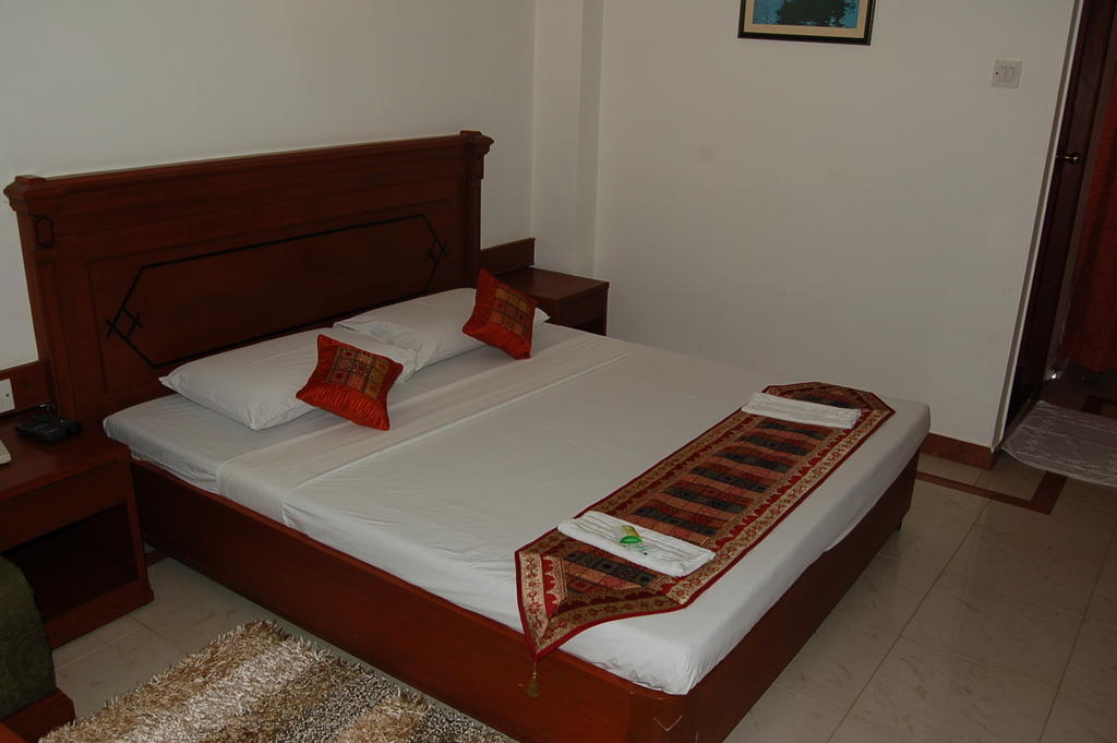 Hotel Kanishka Phg Bangalore Værelse billede